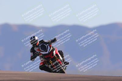 media/Nov-06-2023-Moto Forza (Mon) [[ce023d0744]]/3-Intermediate Group/Session 5 (Turn 9)/
